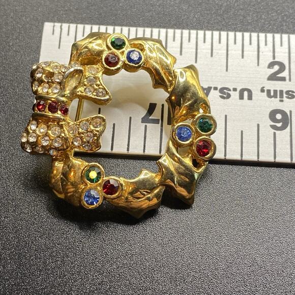 Vintage Merksamer Rhinestone Christmas Wreath Brooch Gold Tone - Picture 7 of 7
